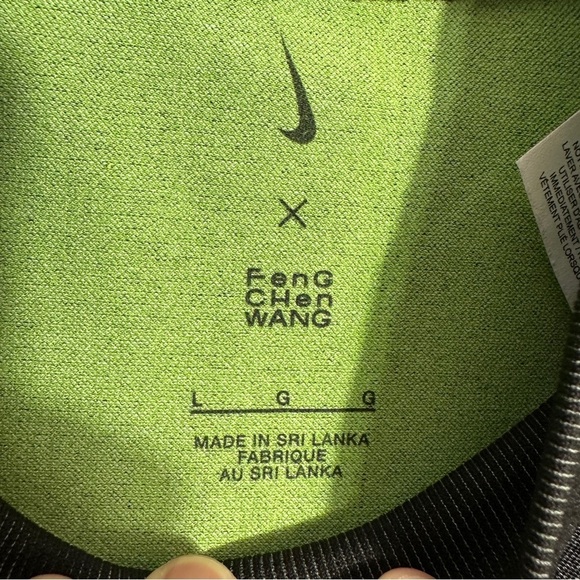 Nike x Feng Chen Wang "Transform Jacket," women's pro long-sleeve knit top, Lg. - Picture 4 of 11